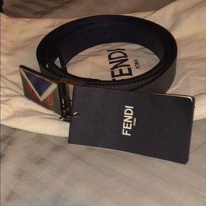 Men’s fendi belt reversible one size fit all